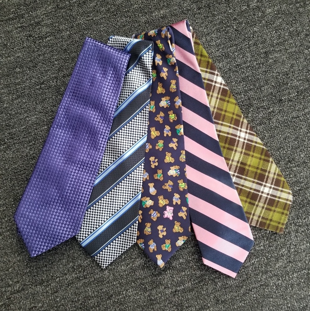 Lot of (5) ties